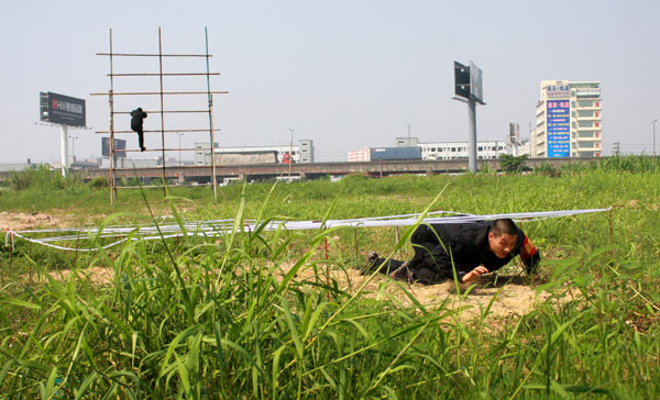 增強隊伍素質(zhì) 力保一方平安——中亞集團保安部舉行2010崗位大點兵活動